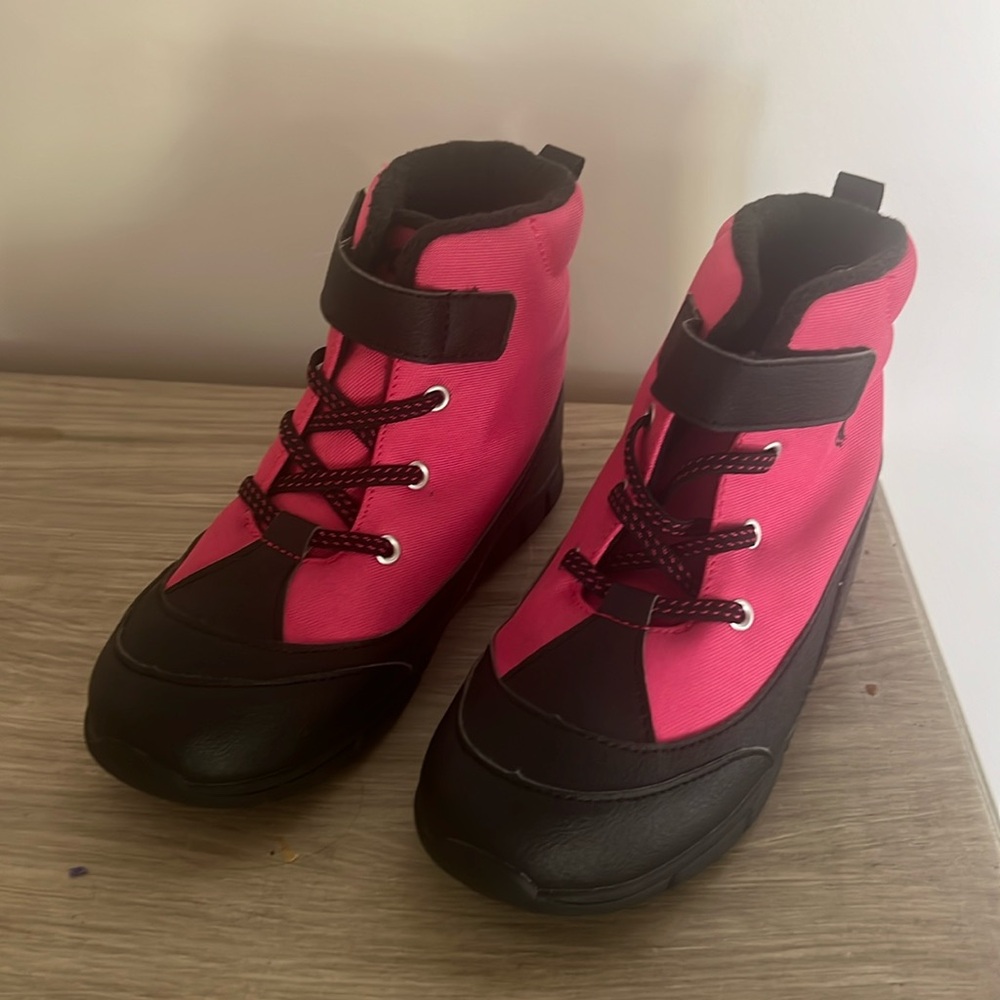 girls size 2 Polo Ralph Lauren pink and black ankle boot. Exc condition